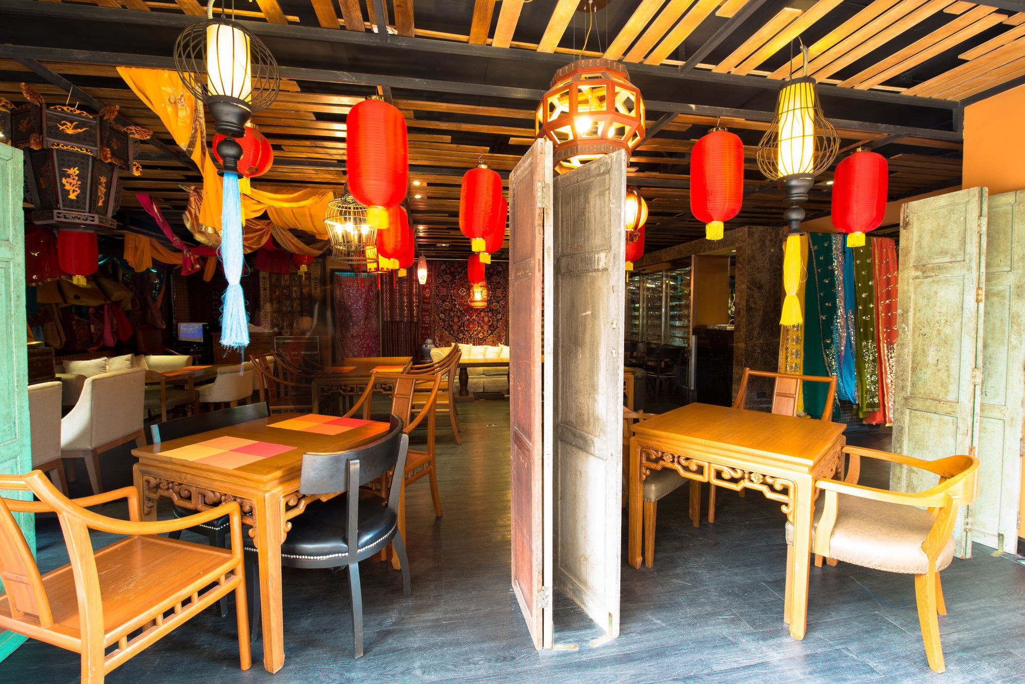 Atlantis Pattaya High Service Bãi biển Jomtien Ngoại thất bức ảnh